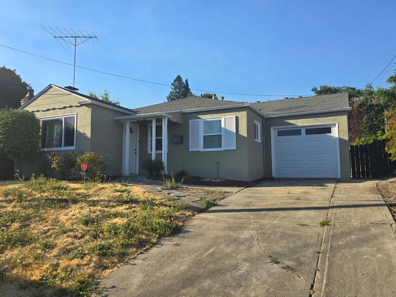 Remodeled Single Story Home Nestled in El Sobrante...