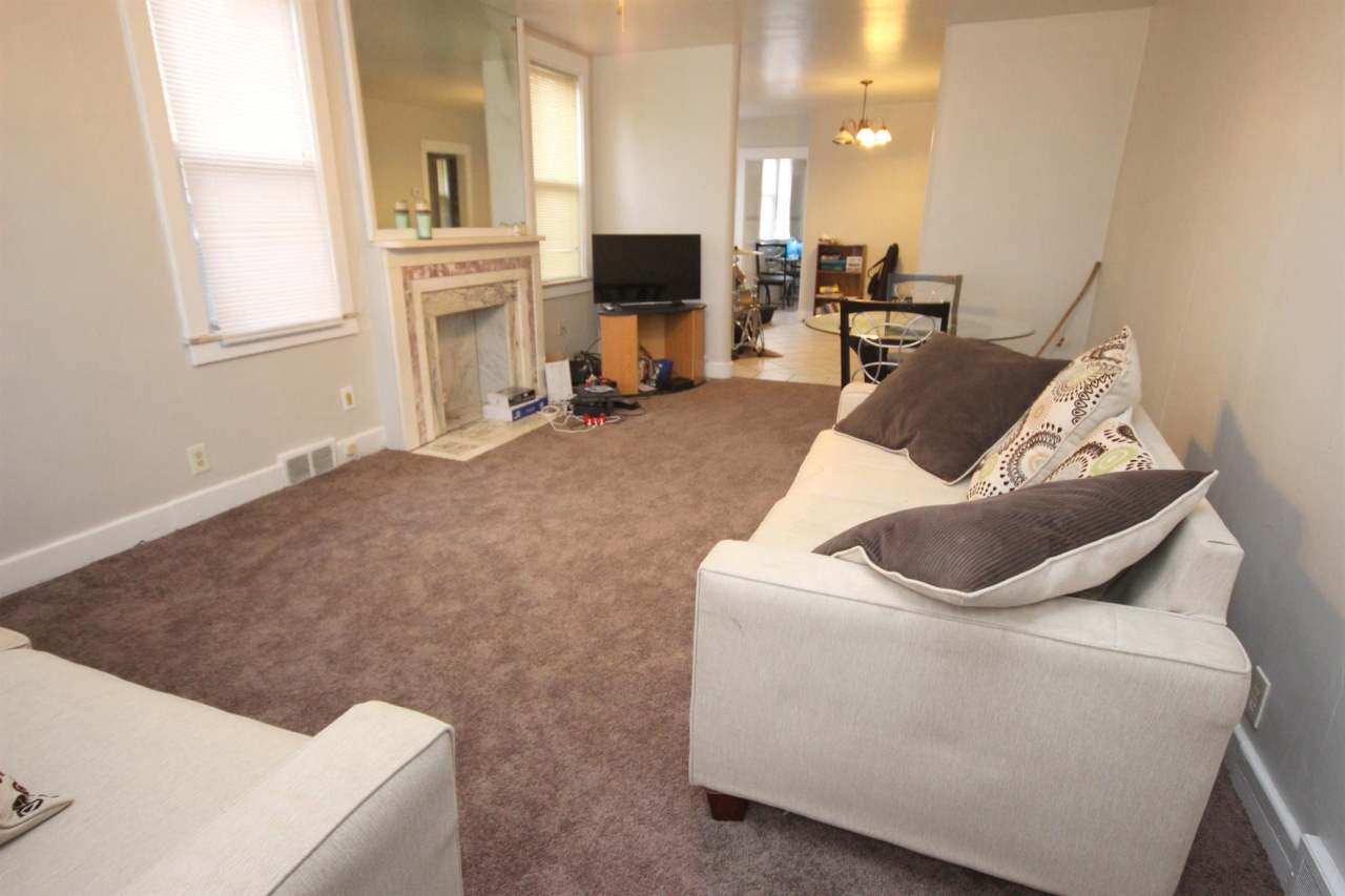 5920 NICHOLSON STREET