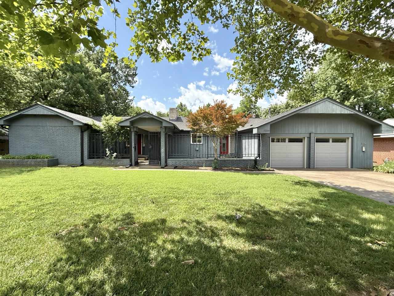 1004 Brookside Drive