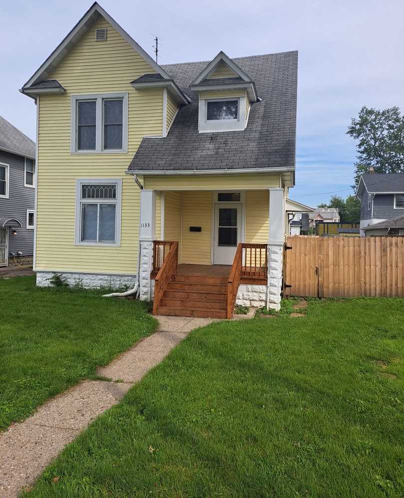 4 Bedroom near Lakeside Park
