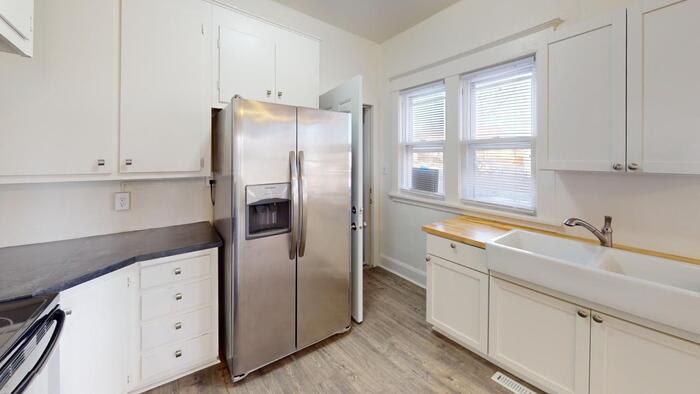 1200 1st Street Northwest