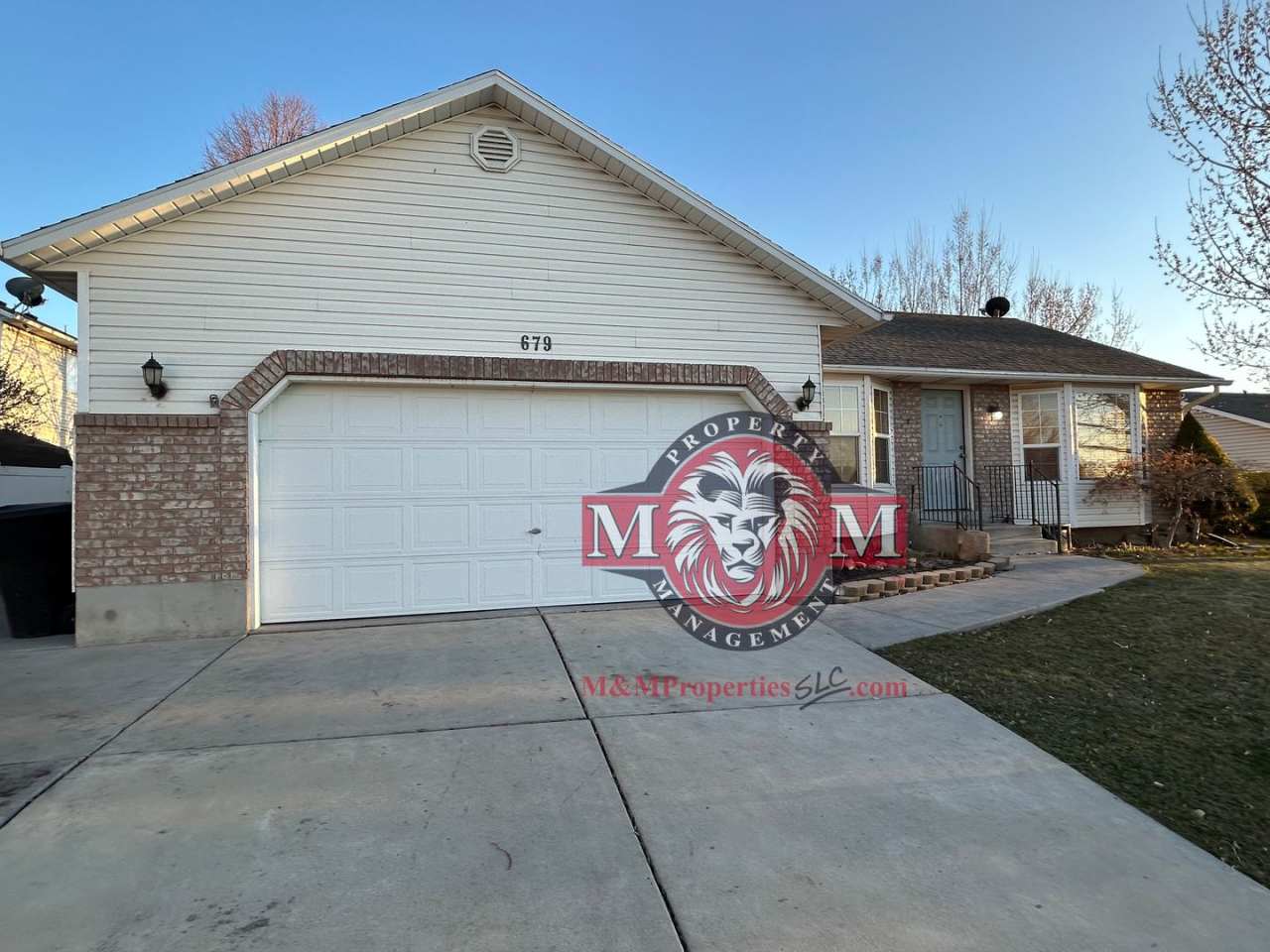 4 Bed 3 Bath Home in Great Murray Location