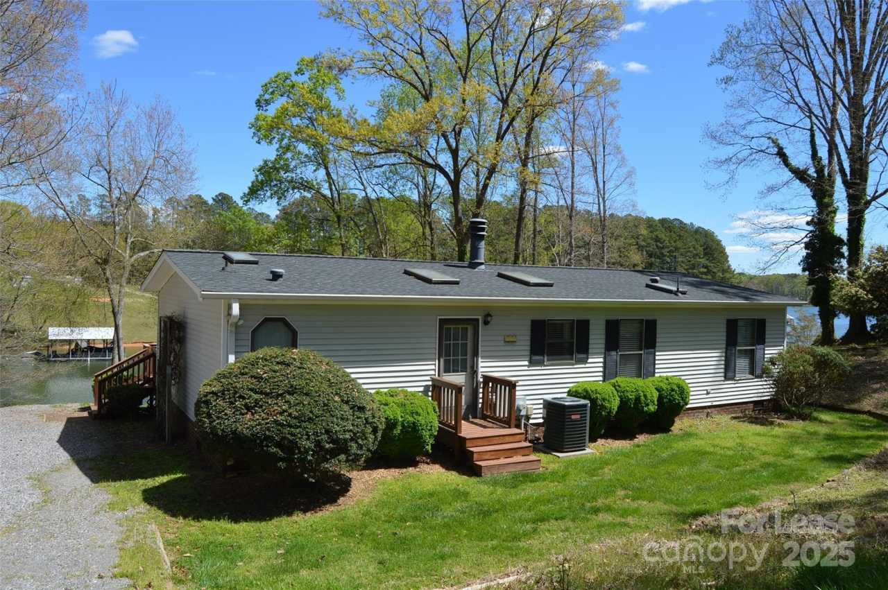 125 Broadview Circle