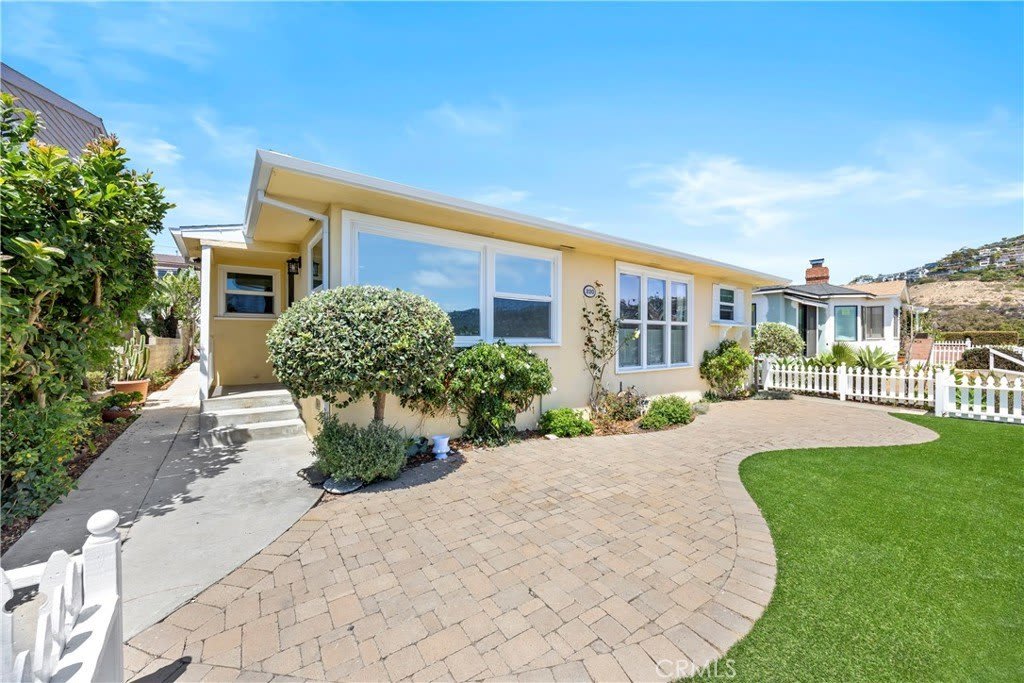 220 Cliff Drive