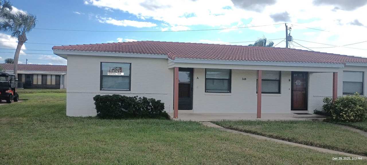 Cozy 2 bedroom duplex near the ocean