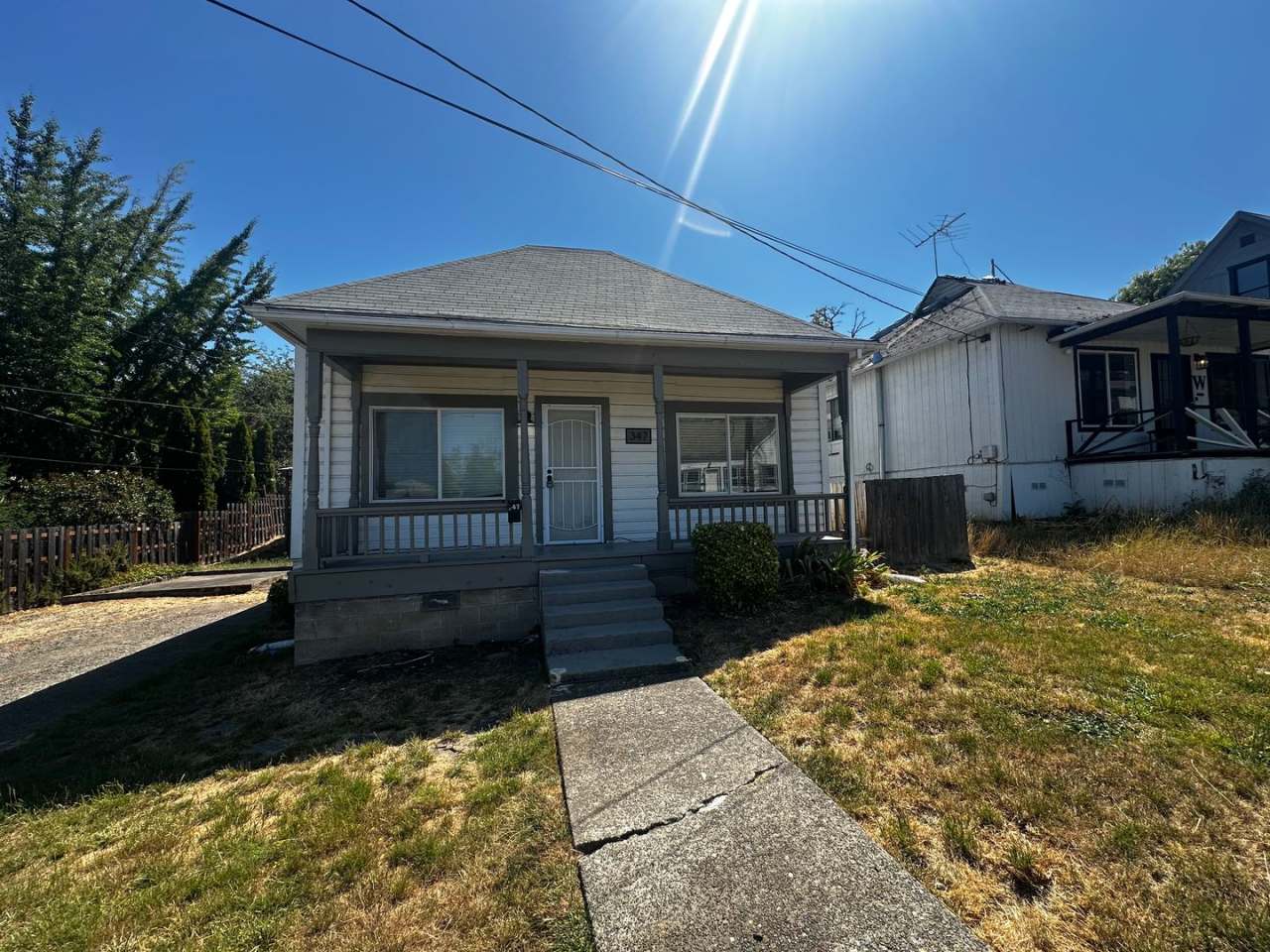 3 bedroom 1 bath house