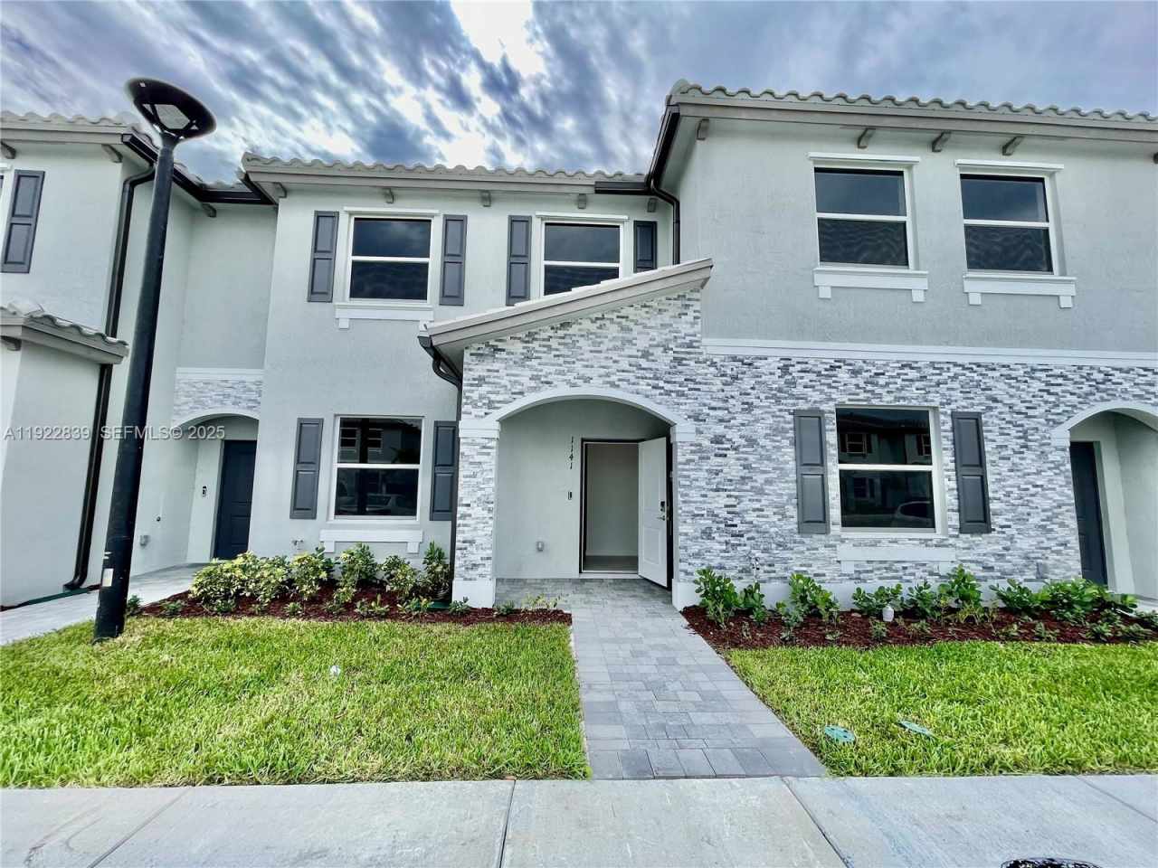 1141 Southeast 2nd Street