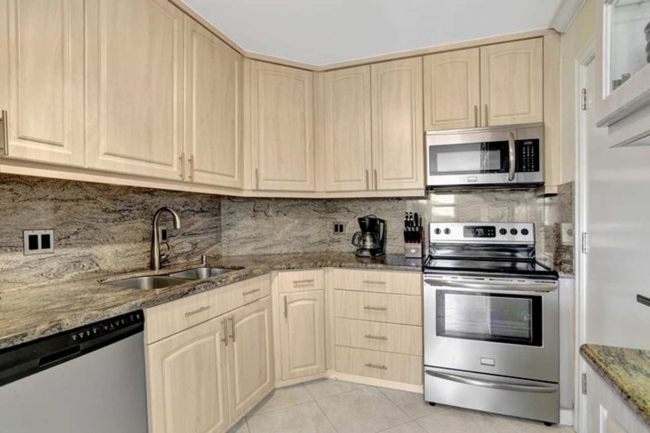 3700 Galt Ocean Drive 311, Fort Lauderdale, FL 33308