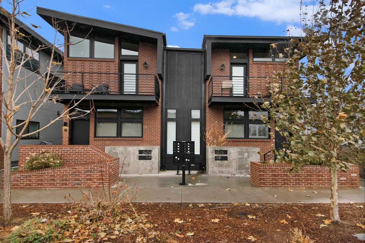 Available Now!!! 1 Bedroom 2 Bathroom Luxury Brand New Townhome