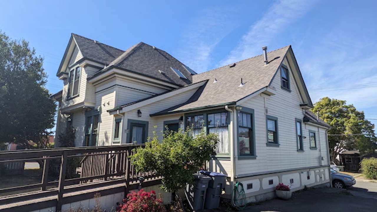 Arcata 3-Bedroom Victorian Apartment