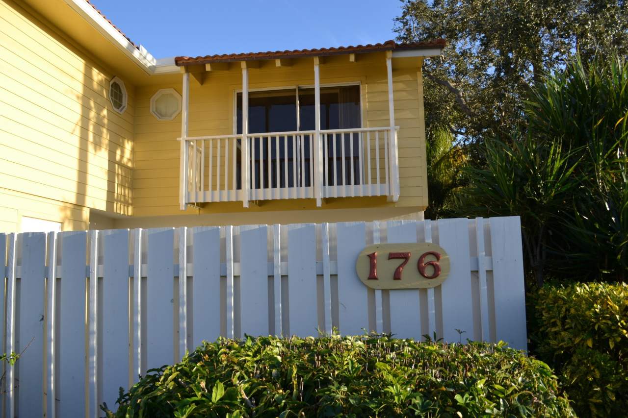 176 Seabreeze Circle