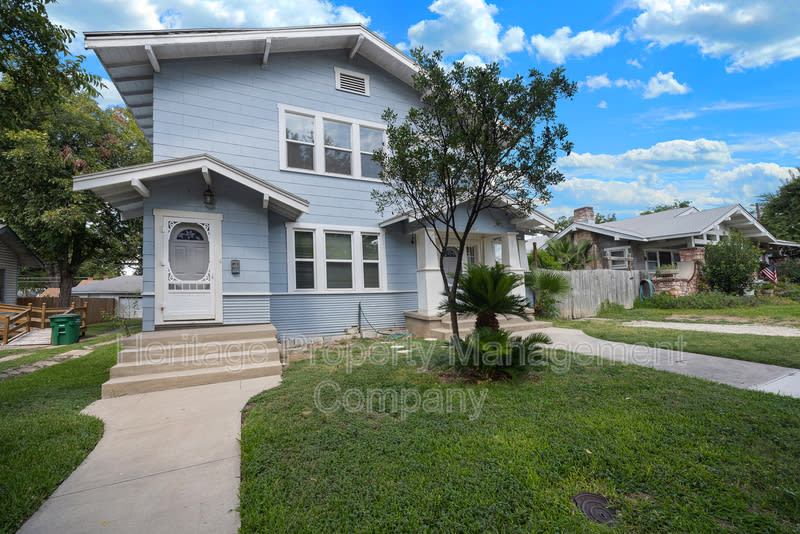 1107 West Mistletoe Avenue, #2