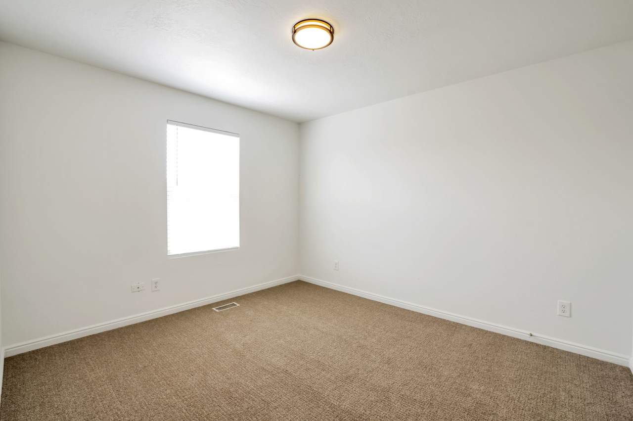 Newly Updated Pet Friendly 3 Bed - 2 Bath Home in Clinton - Fully Fenced Yard - Available NOW!