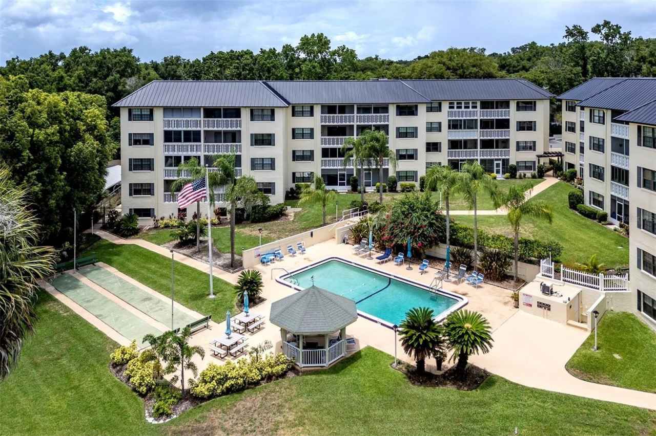 101 N GRANDVIEW STREET