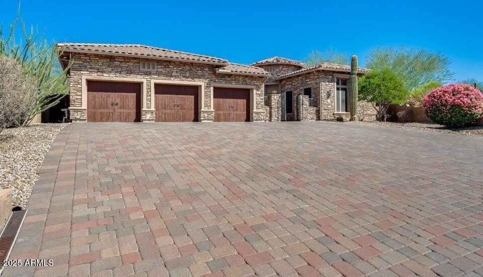 4053 N SAGE CREEK Circle