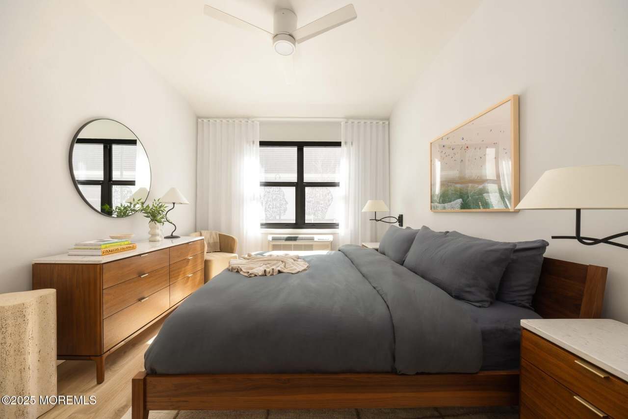 1150 Kingsley Street unit: 347