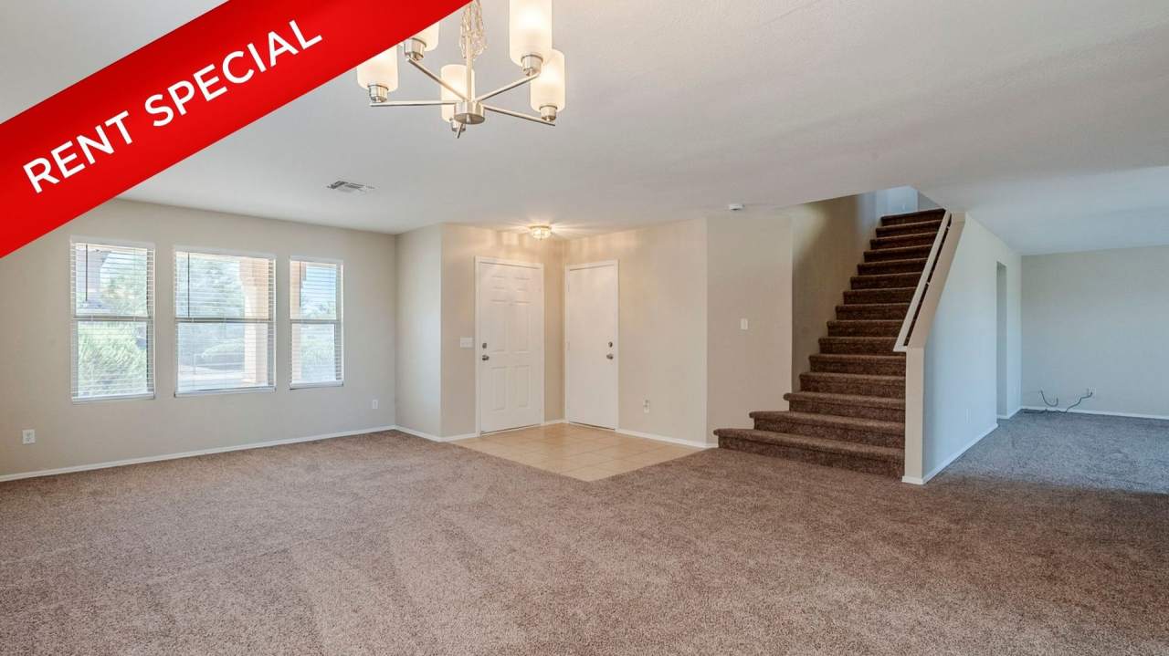 Spacious Living in SK Ranch!