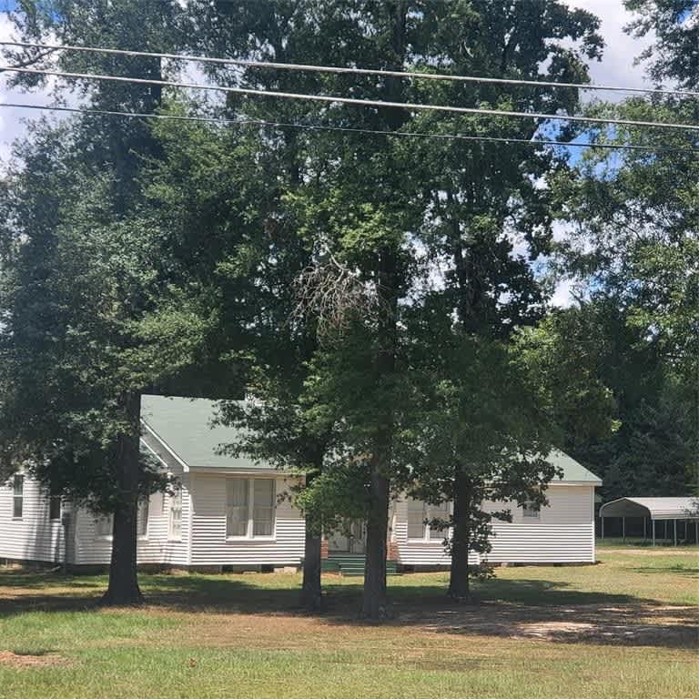 5244 N Market St Street