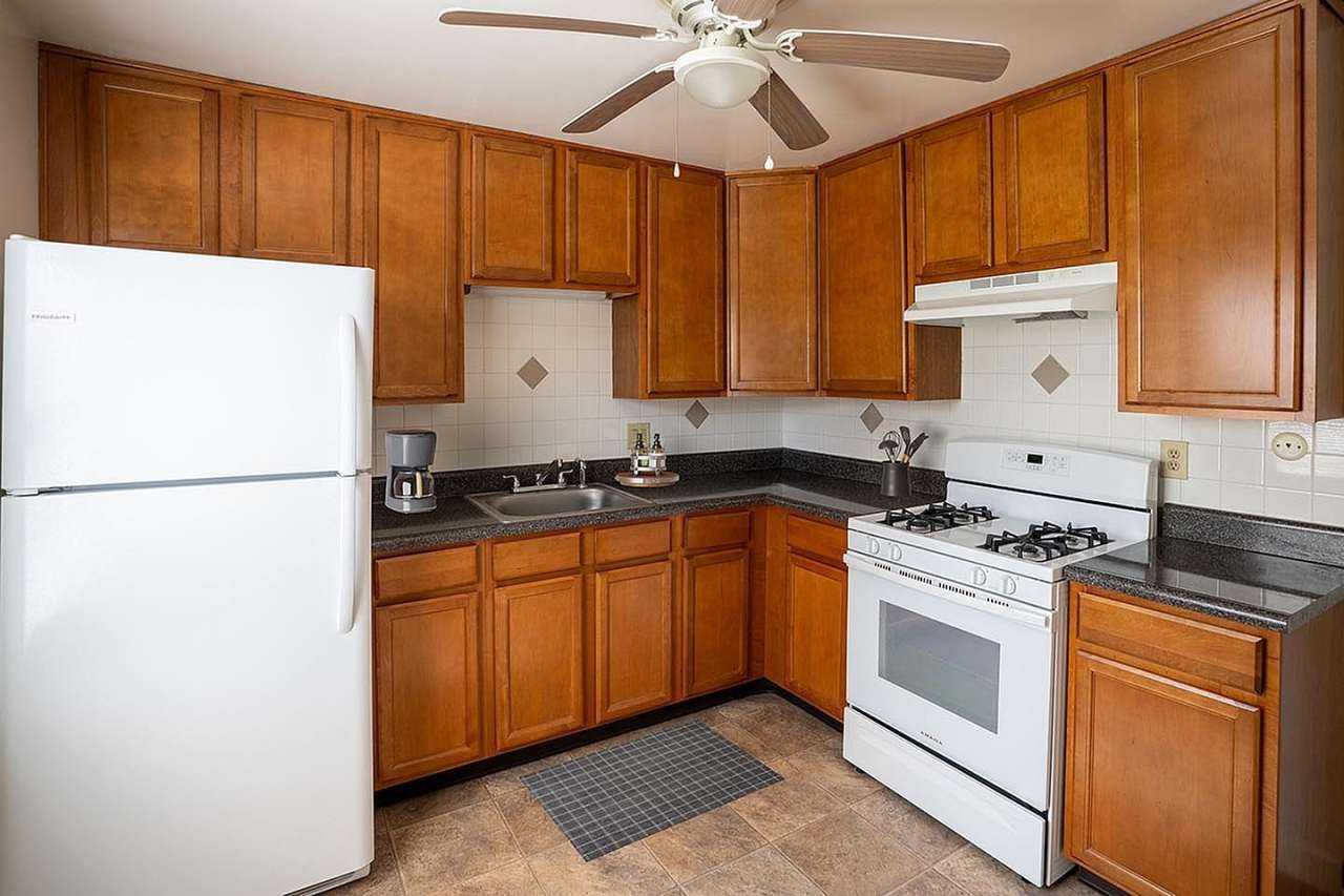 Larkwood Place Apartments