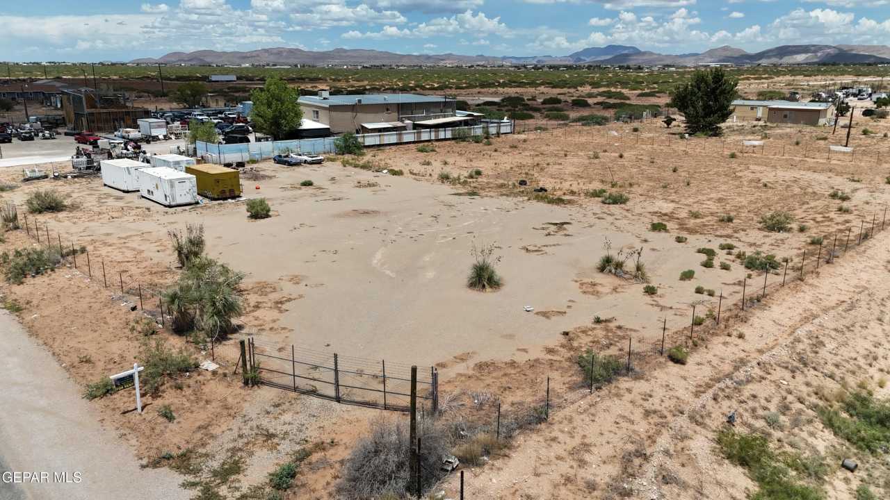 4248 SUWANNEE Street