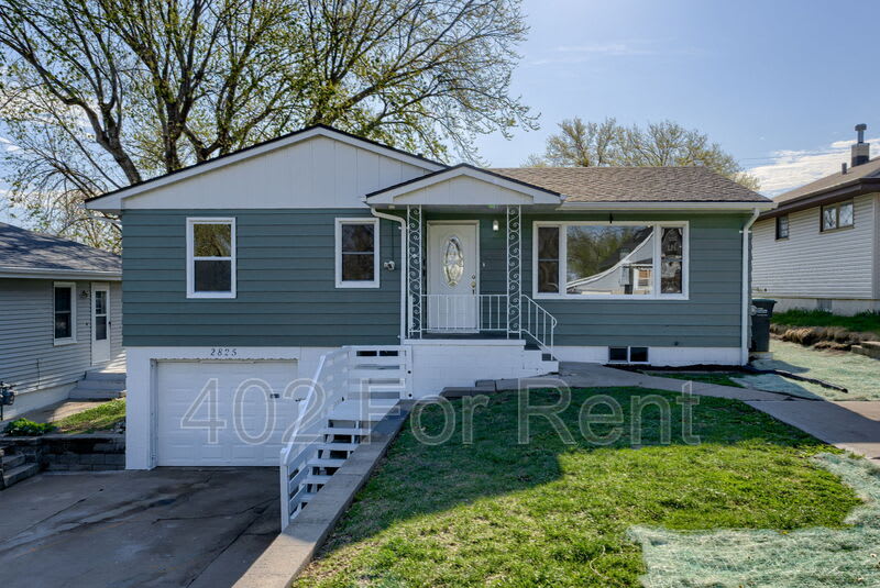 2825 South 38th Avenue