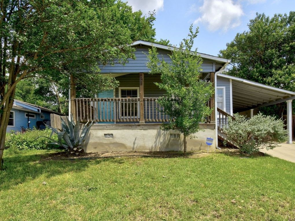 1422 Webberville Road