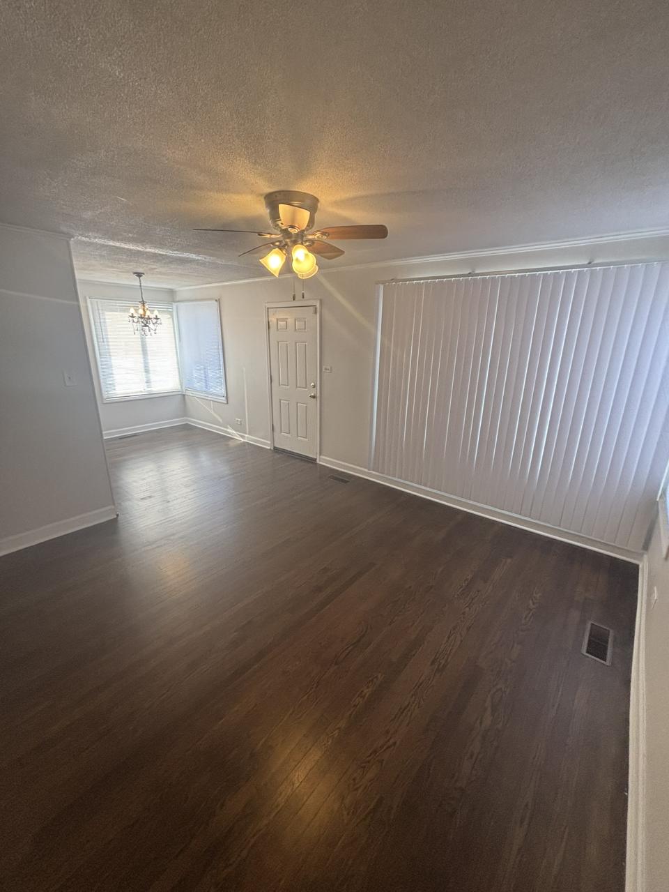 14311 Woodlawn Avenue