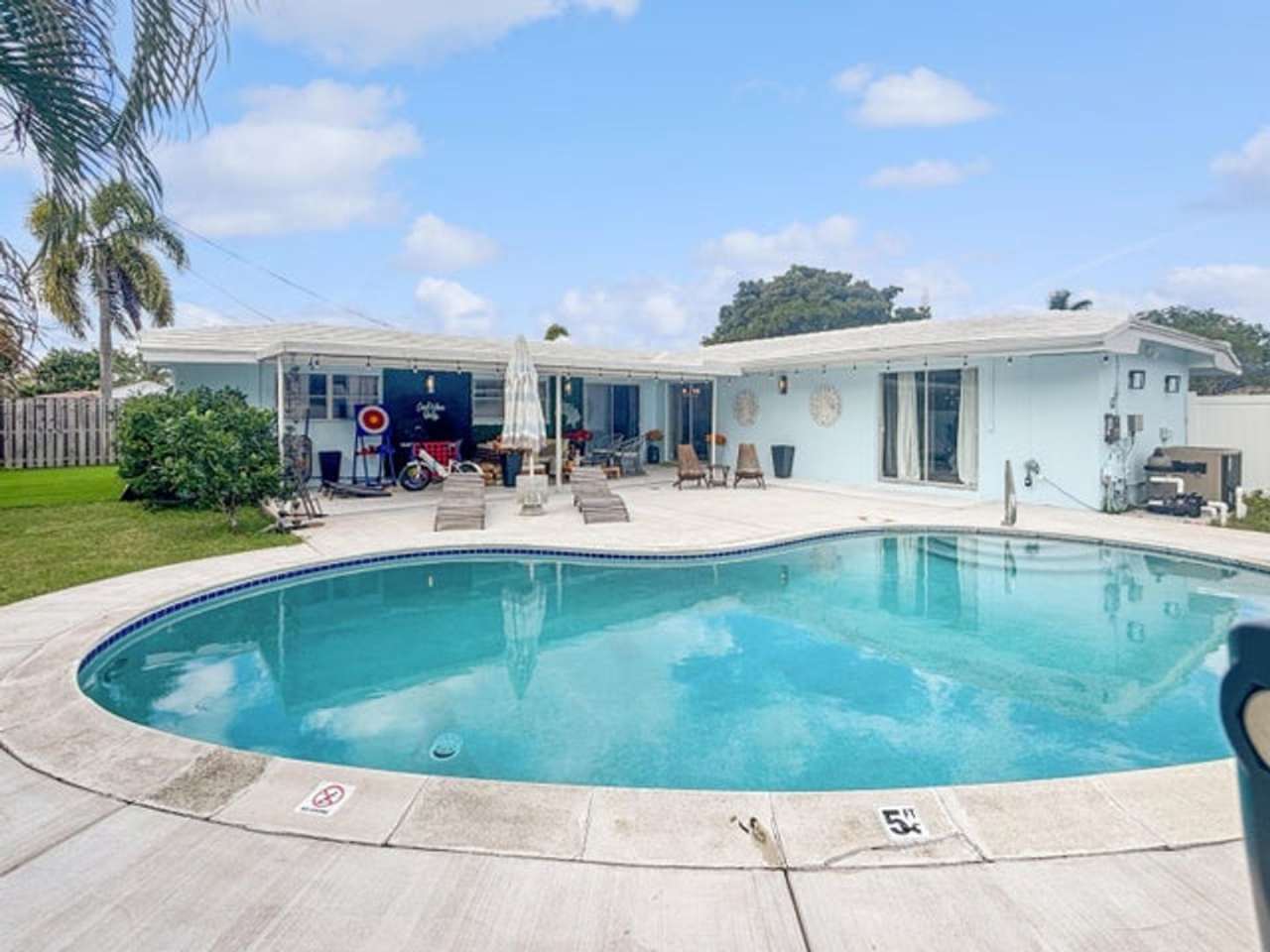 100 SW 17th Street, Pompano Beach, FL 33060