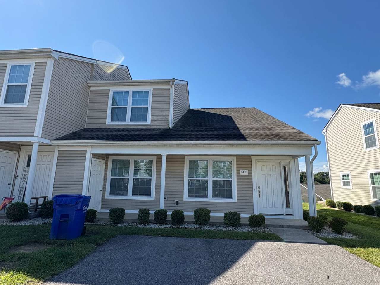 More units and move-in options available.