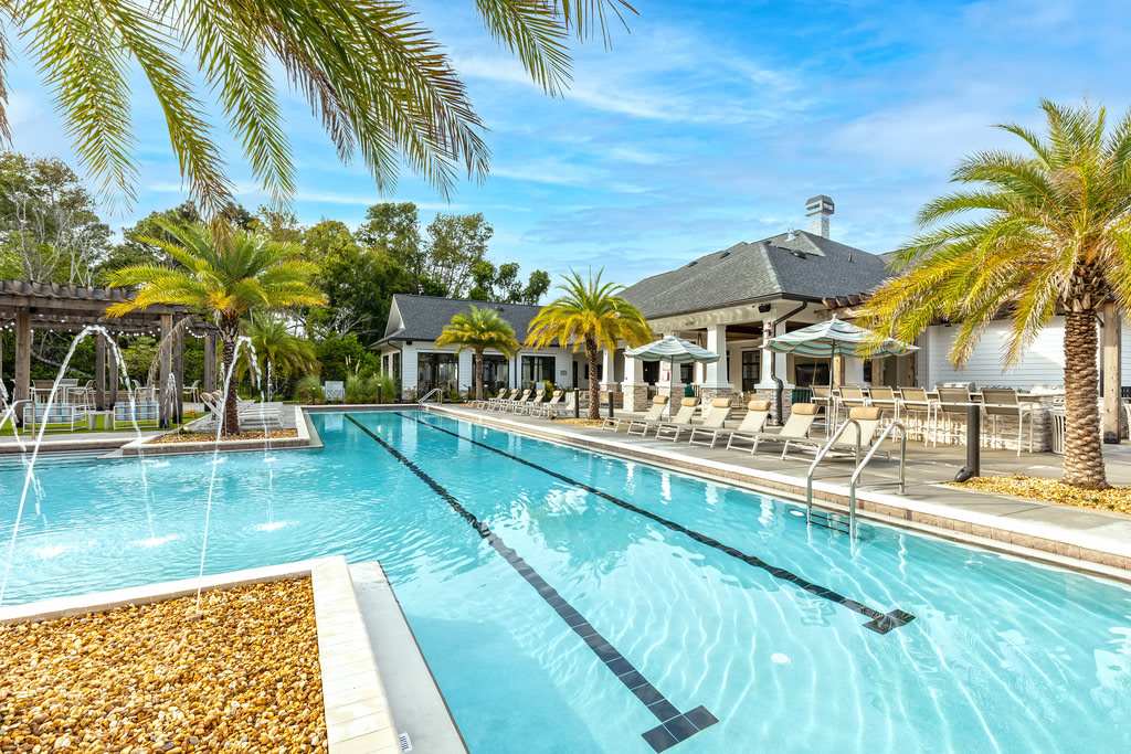 Vintage Amelia Island Apartments