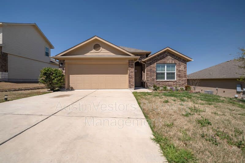 118 Leona River Trl