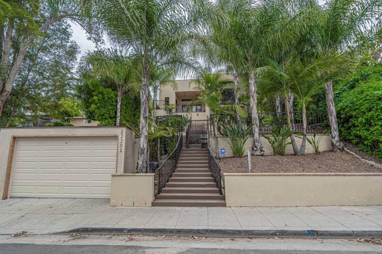 COMING SOON! Woodland Hills Single Story 3 Bedroom Home for Rent!