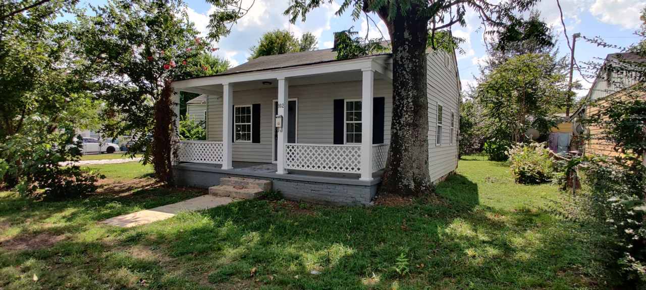 3 bedroom home in Petersburg