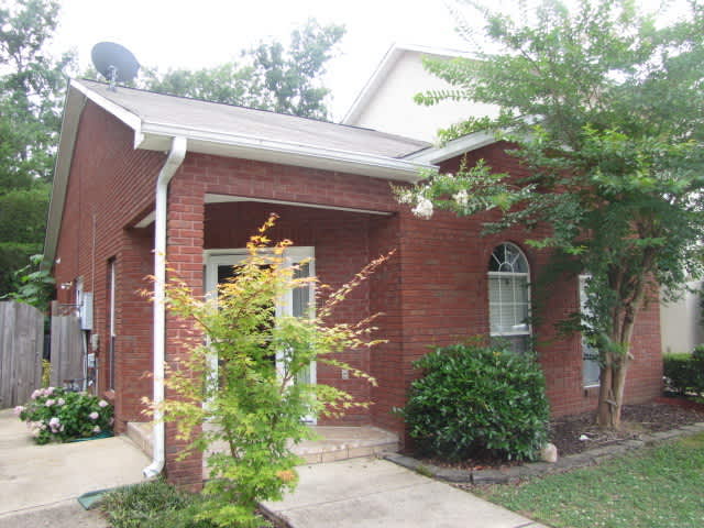 401 Cambrian Ridge Dr (Townhome)