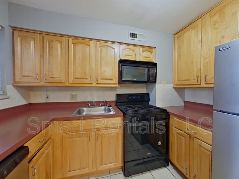 6917 Colonial Woods Drive - 10