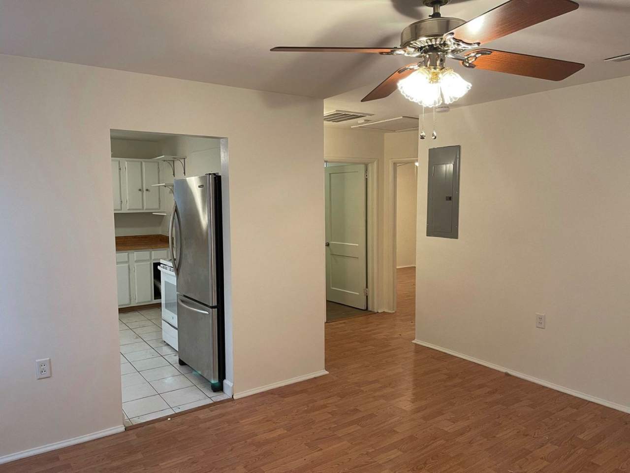 Great cottage located in West Ashley