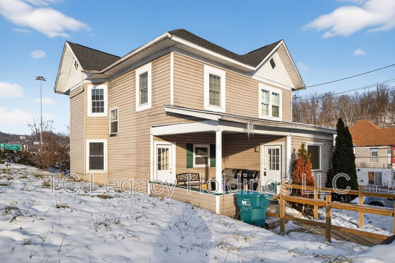 388 Broaddus Avenue - B