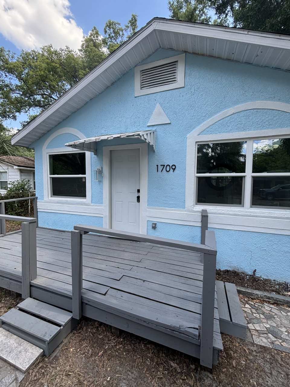 1709 East Chelsea Street - F