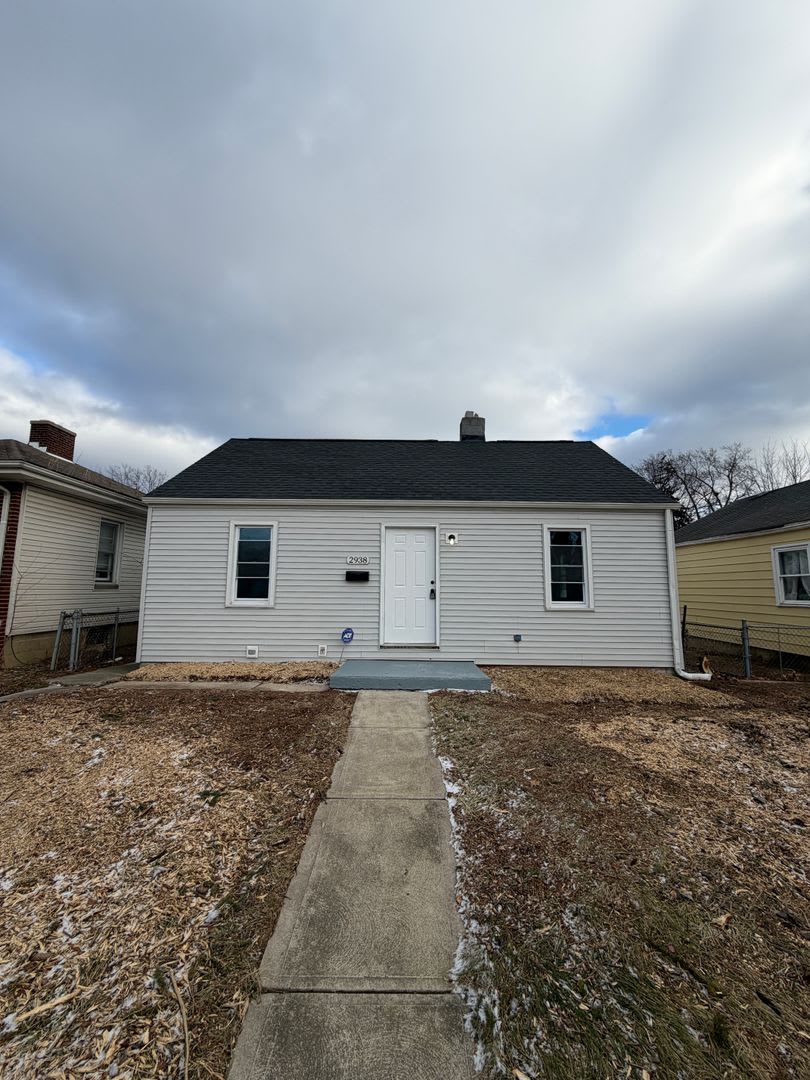 Modern Chic Meets Move-In Ready: Your Renovated 3-Bedroom Haven!