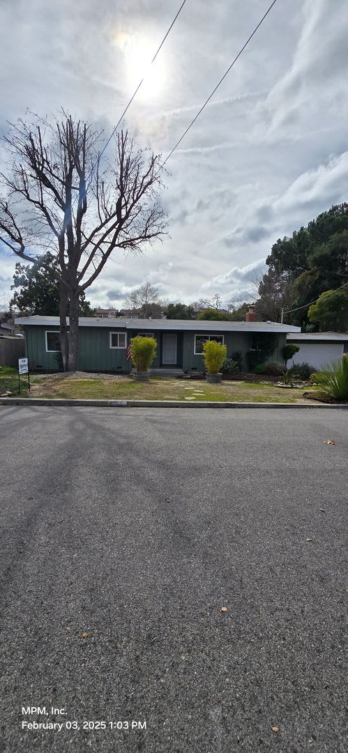 3 bedroon 2 bath home