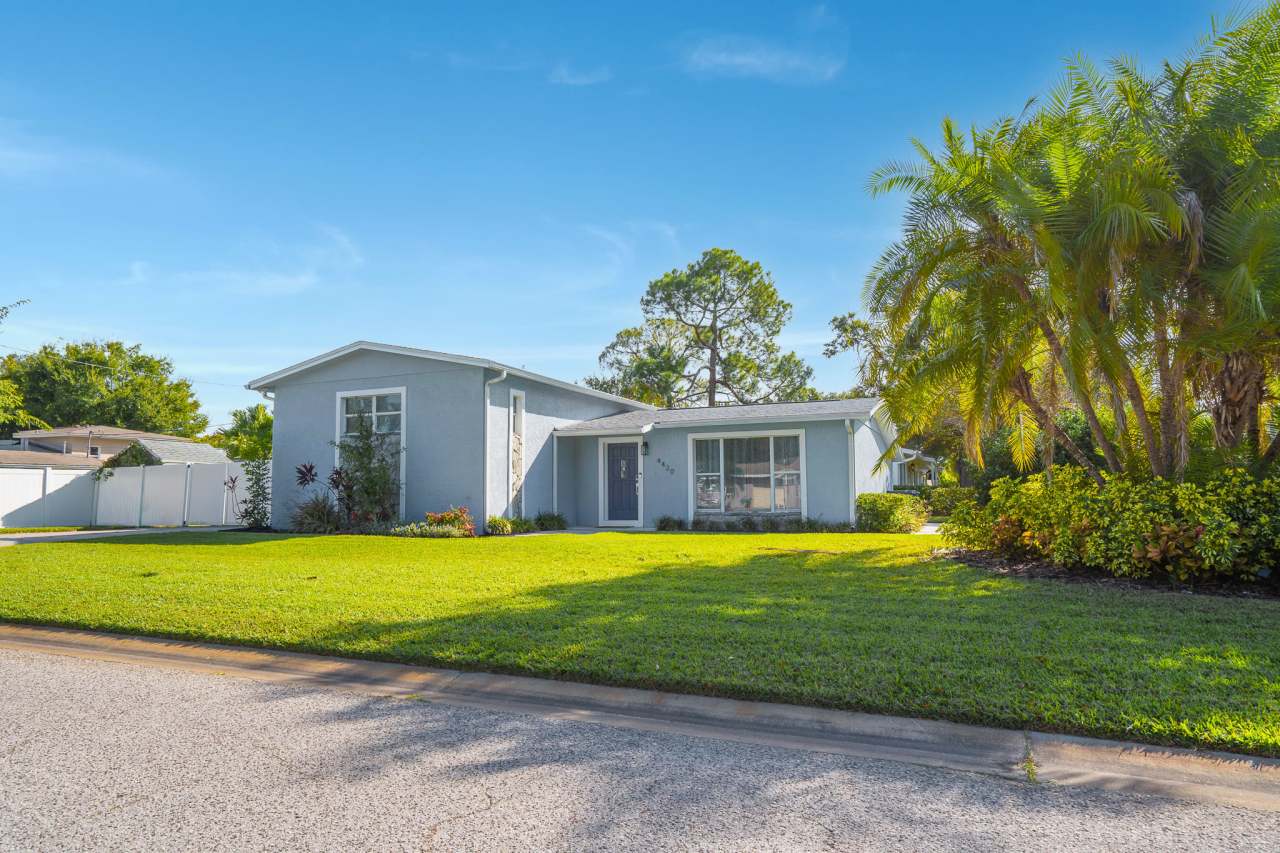 4420 W Fair Oaks Ave