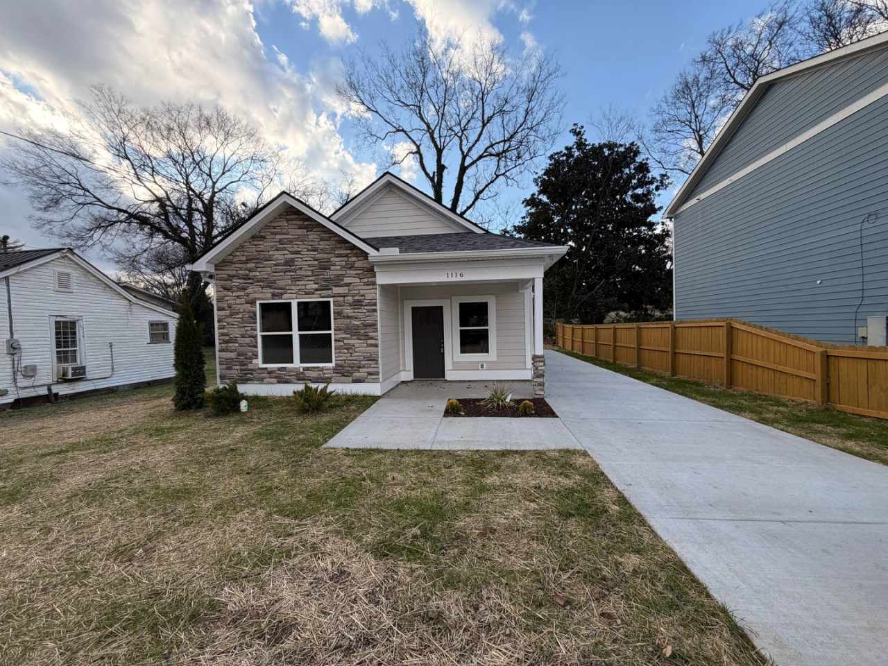 Brand New Build 3 Bed 2 Bath Home In Columbia