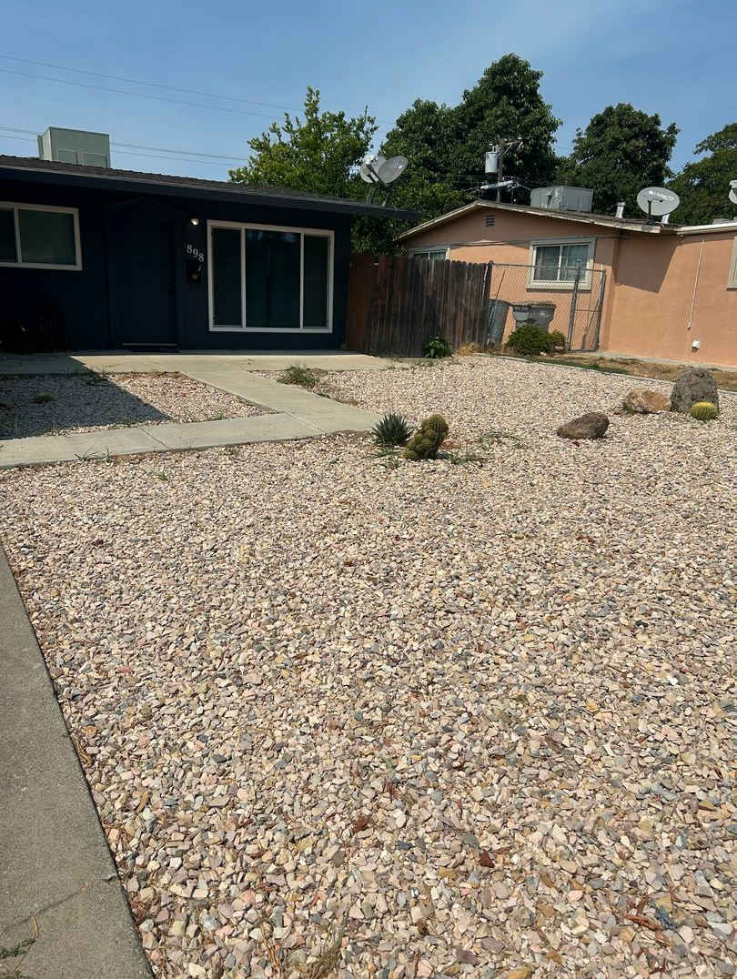 Updated 2 Bed, 2 Bath Home in the Heart of West Sacramento!