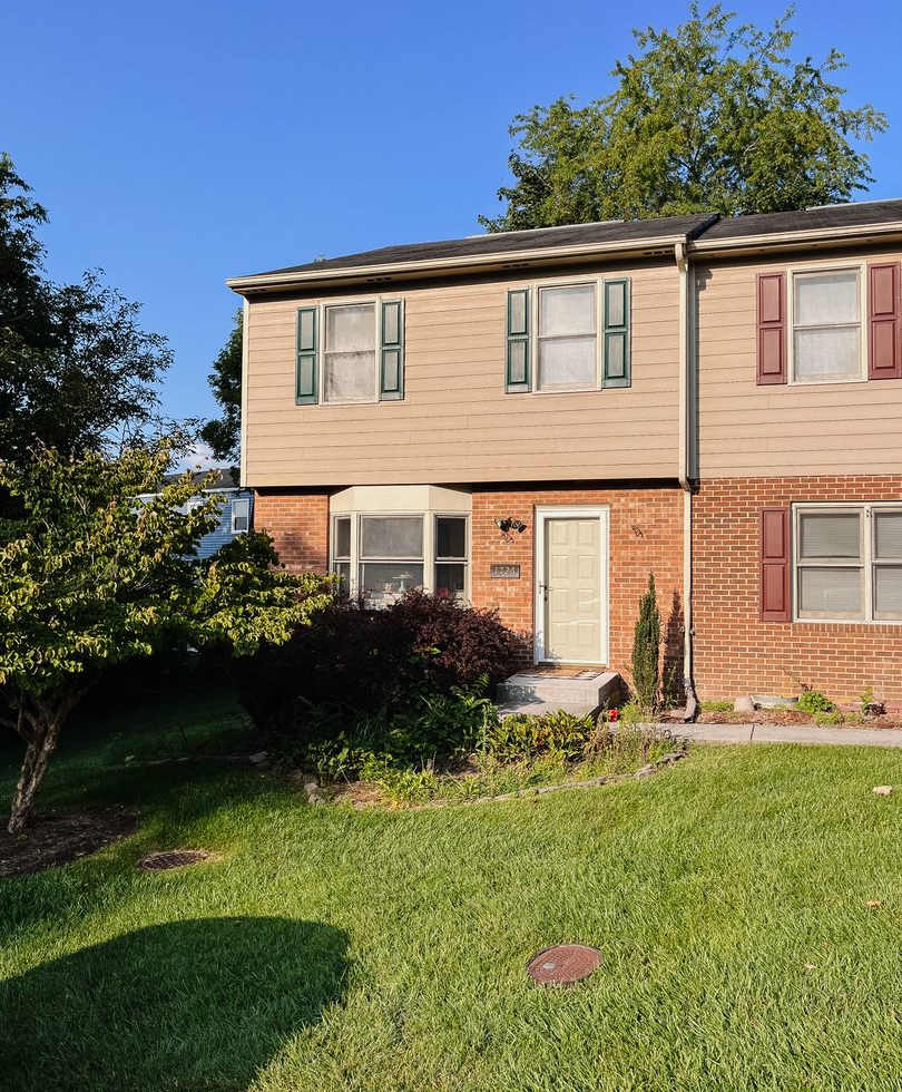 3 Bedroom, 2 Bath Townhouse