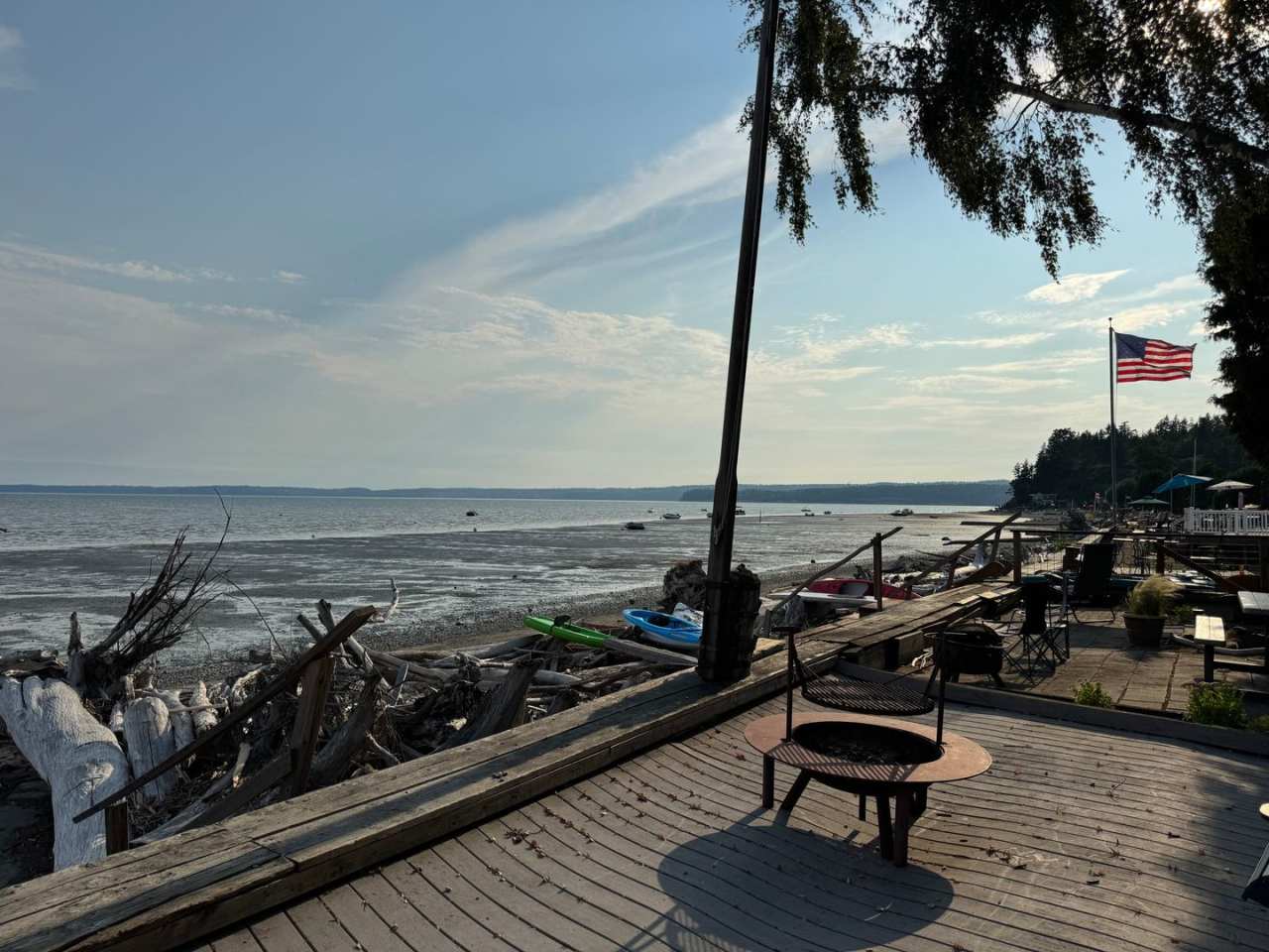 Beach House, Fully Furnished, Short Term January-March (includes all utilities and internet)