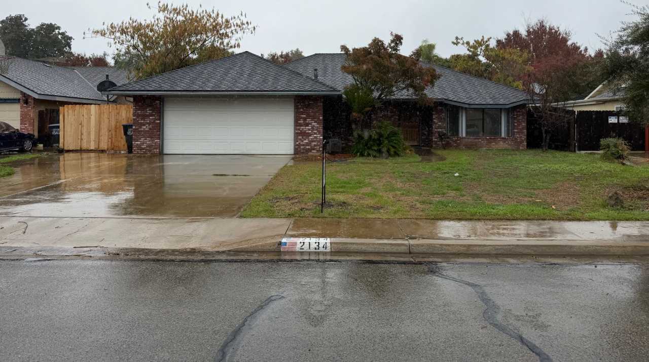 2134 East Iris Avenue