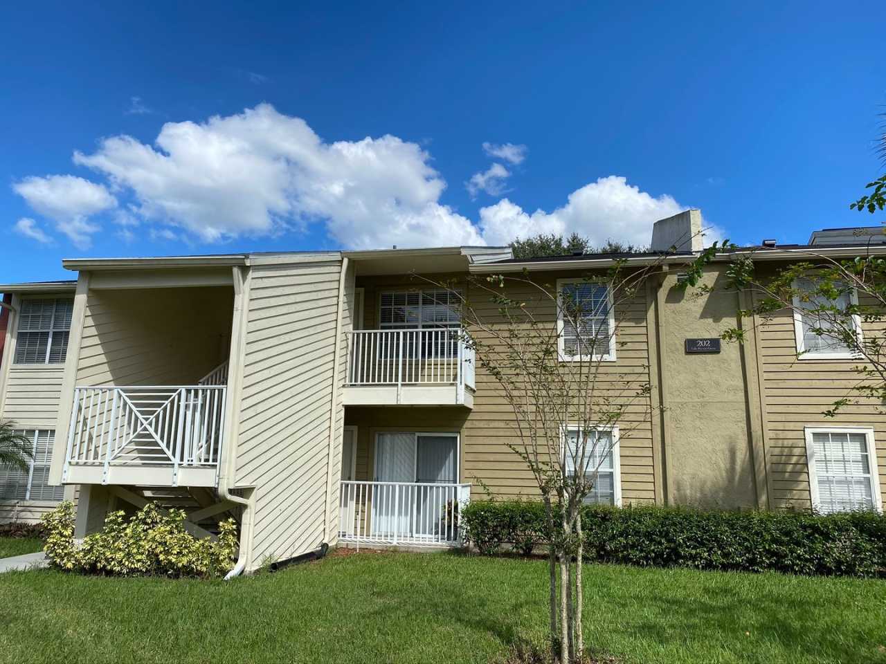 Lovely 1/1 condo in the heart of Brandon