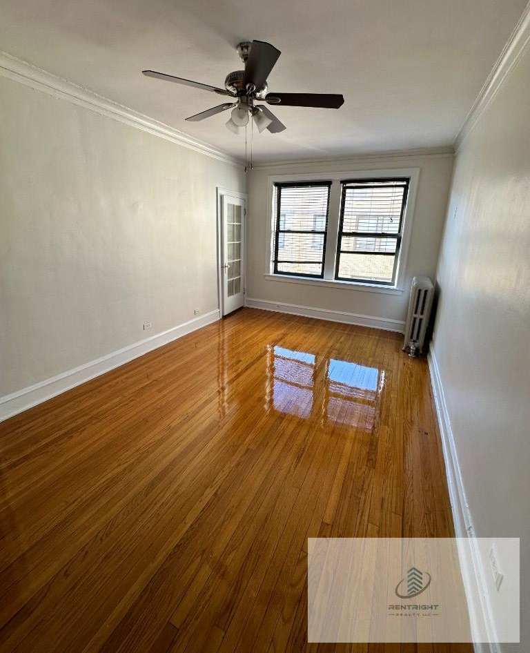 4055 North Elston Avenue