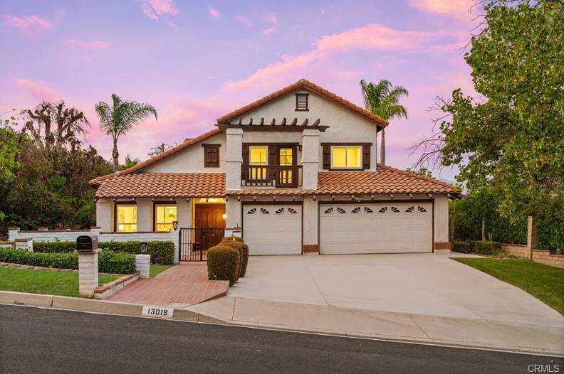 13019 Rimrock Avenue