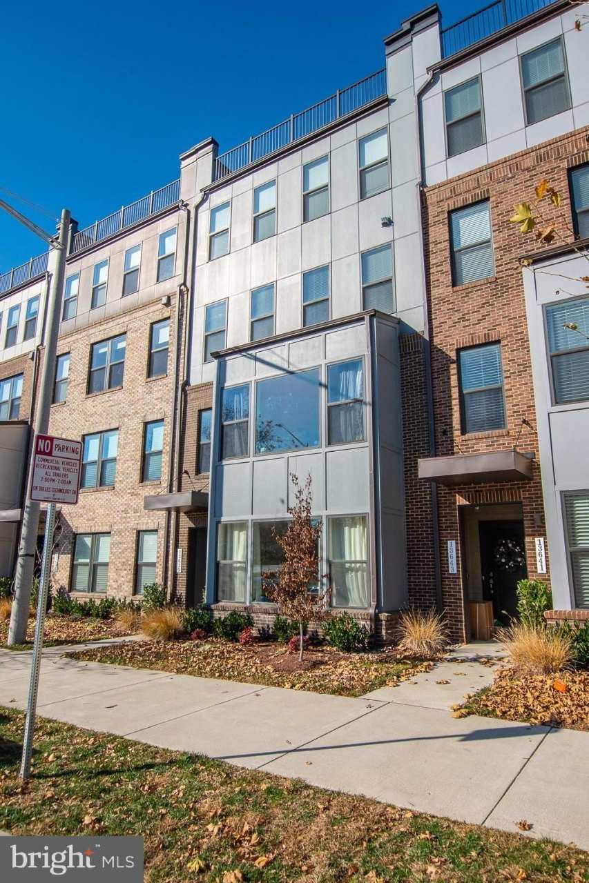 13639 DULLES TECHNOLOGY Drive unit: 158